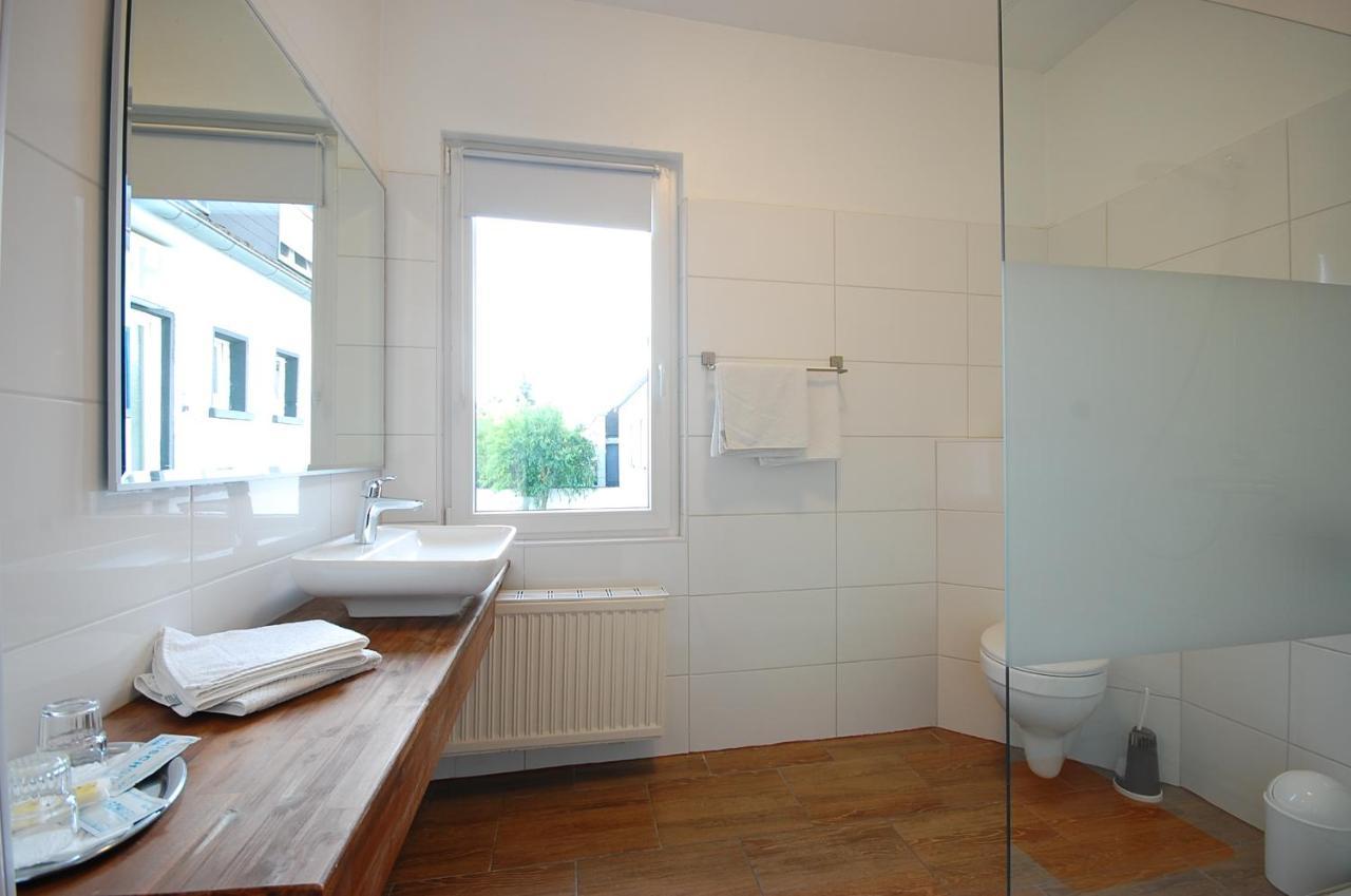 Hotel Haus Isenburg Neu-Isenburg Buitenkant foto