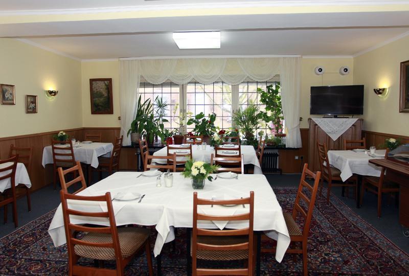 Hotel Haus Isenburg Neu-Isenburg Buitenkant foto